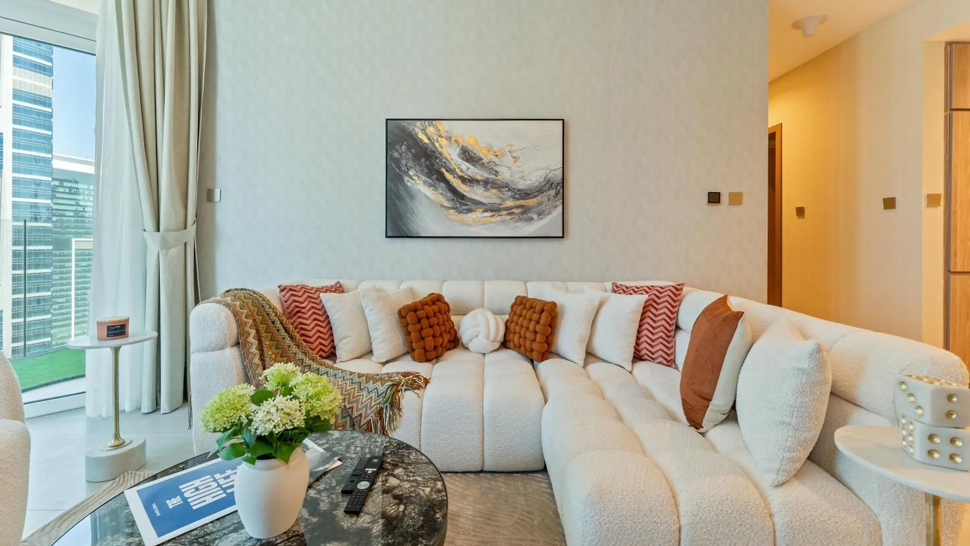 Apartment 2-Br Missoni Luxury With Stunning Lake View Dubai
